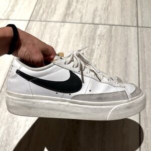 Nike Blazer Low Platform Sz 7